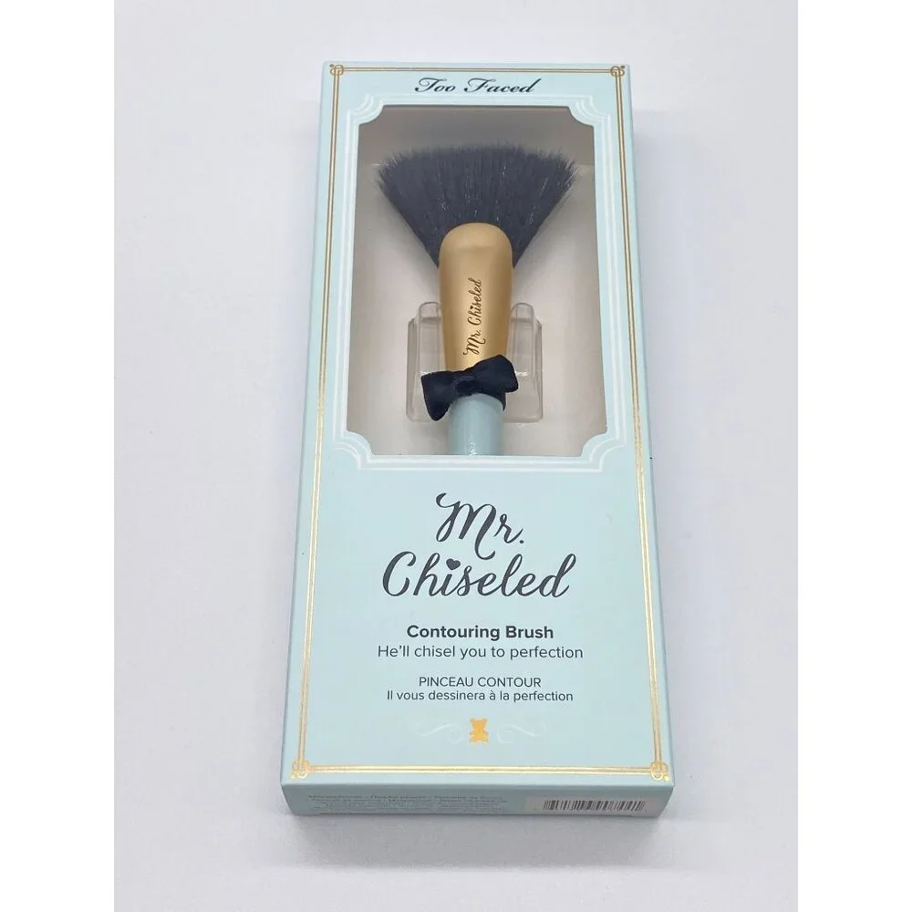 Too Faced Mr. Chiseled Contouring Brush